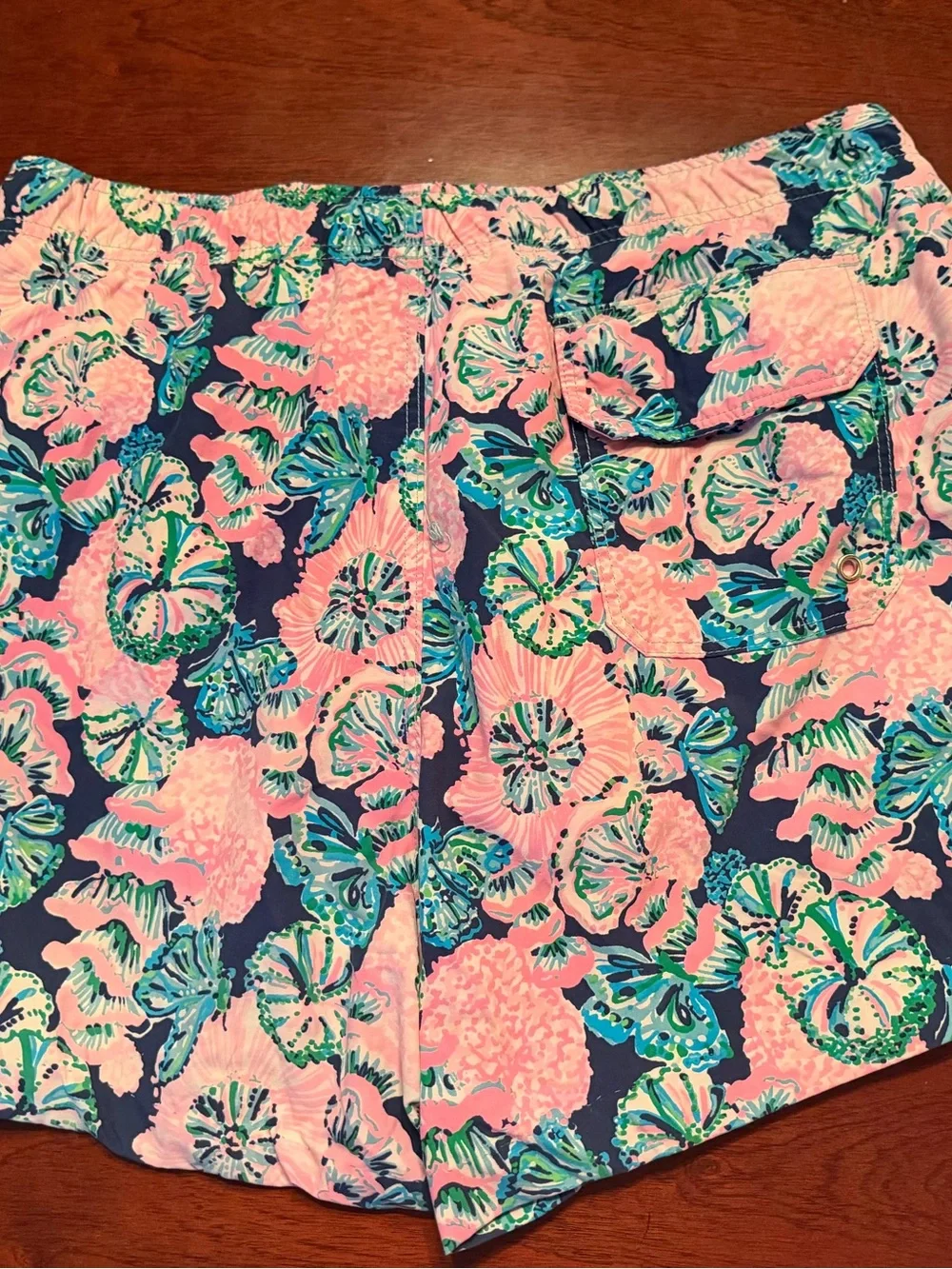 Lilly Pulitzer Men’s Capri Swim Trunk Shorts Size Medium Navy Pink Green